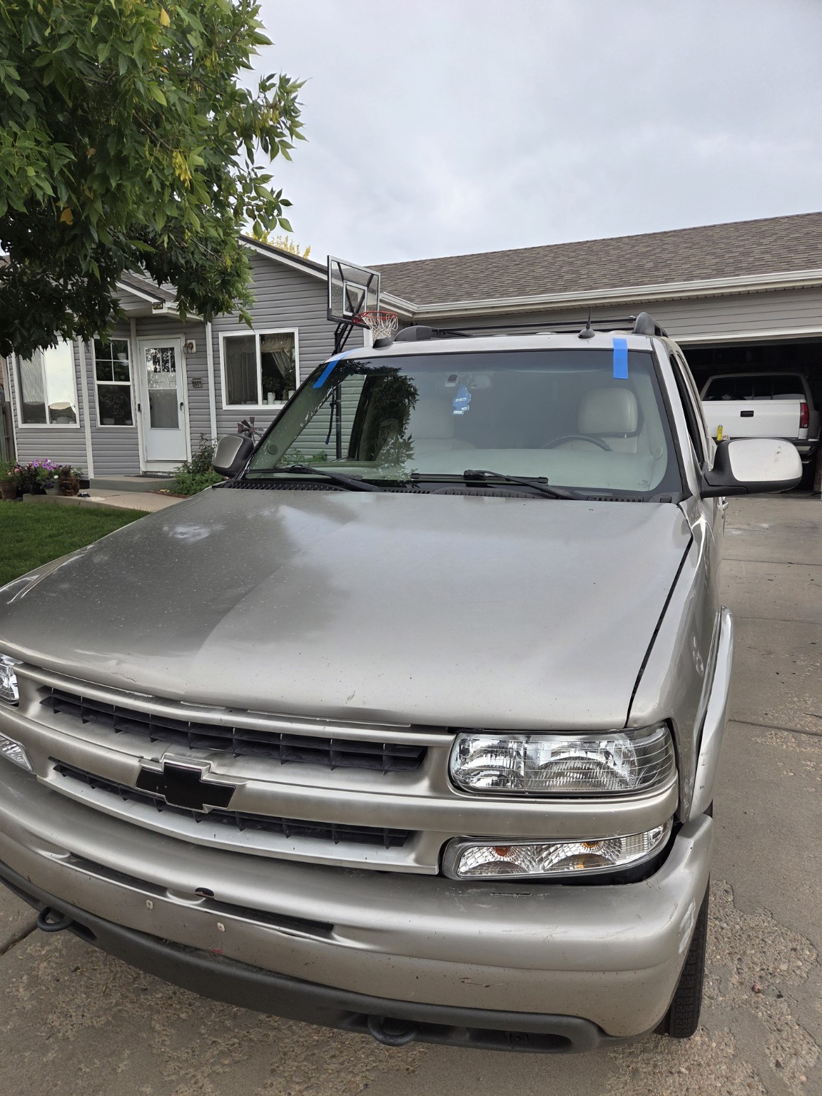 Chevrolet SUV windshield replacement